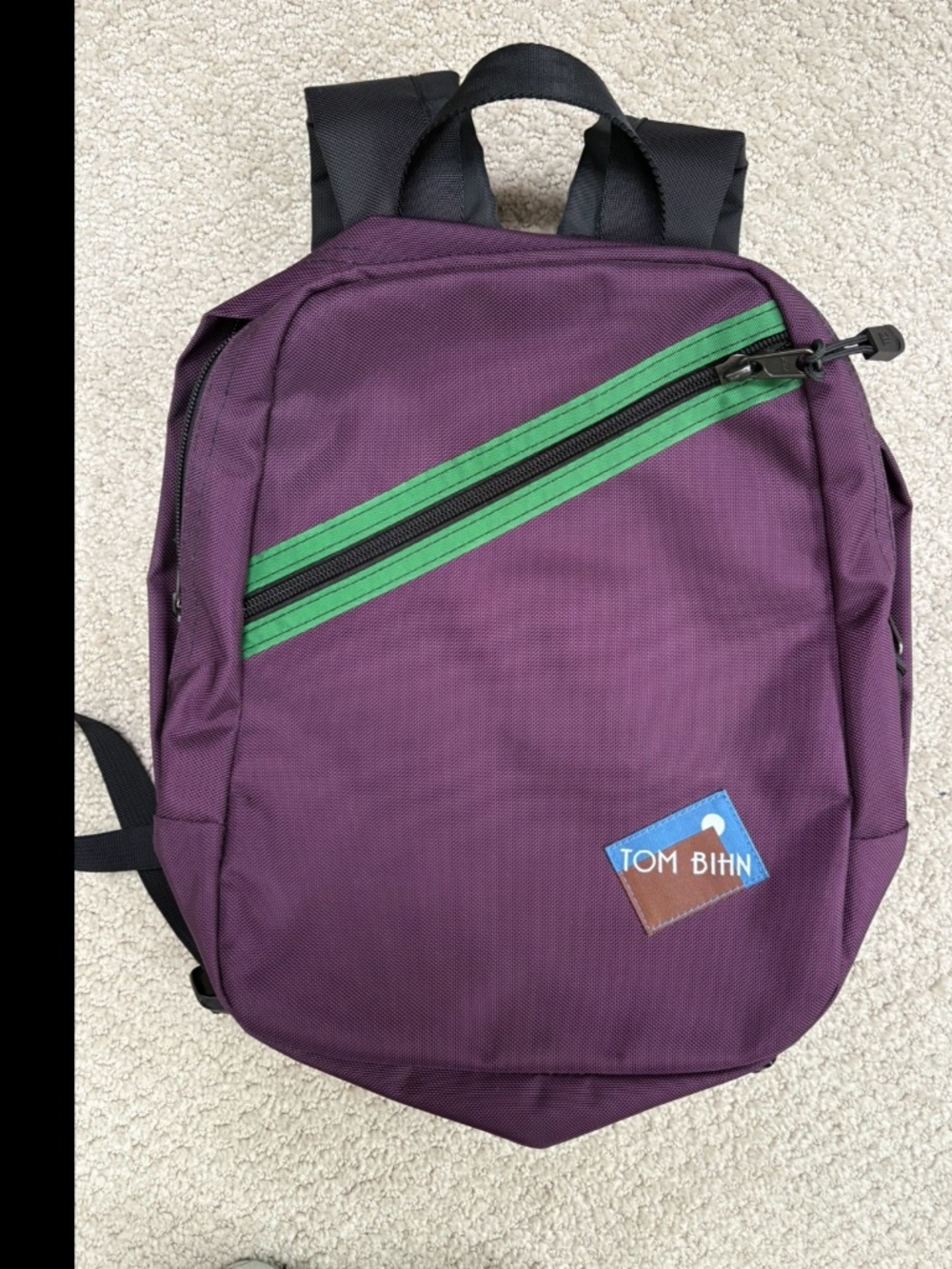 Tom Bihn Zeitgeist aubergine/northwest sky excellent condition